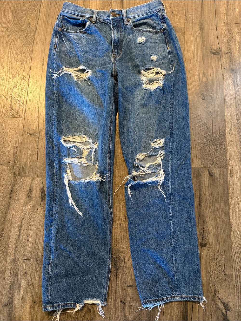 American Eagle Outfitters Distressed Blue 90’s Boyfriend Jeans with chewed hems